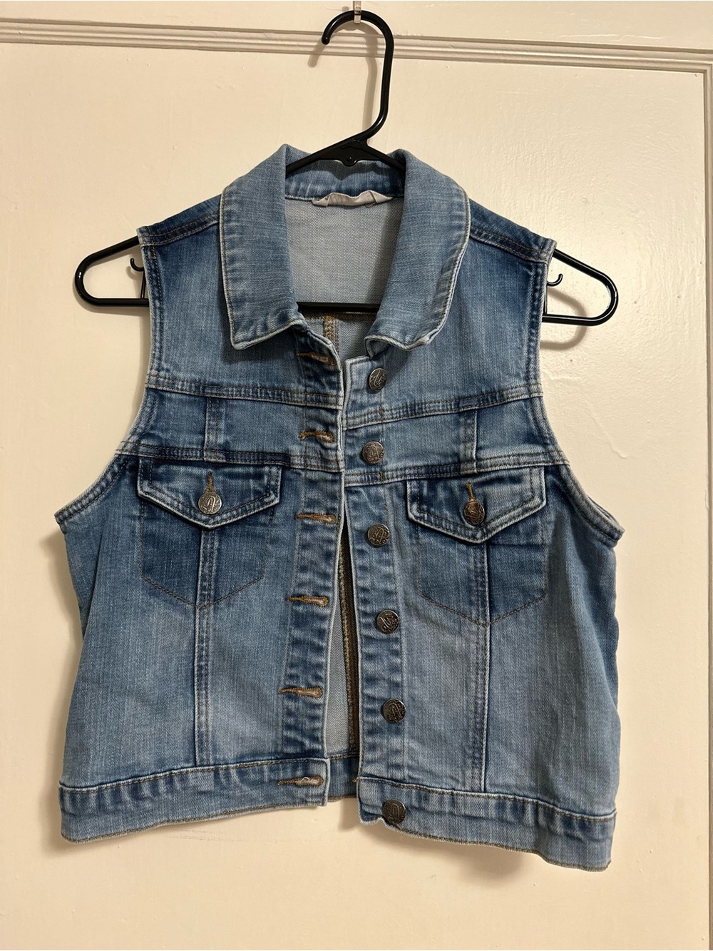Cropped Jean vest